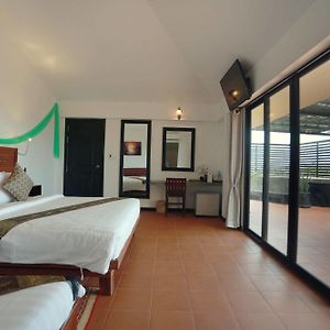 Deluxe Family Suite